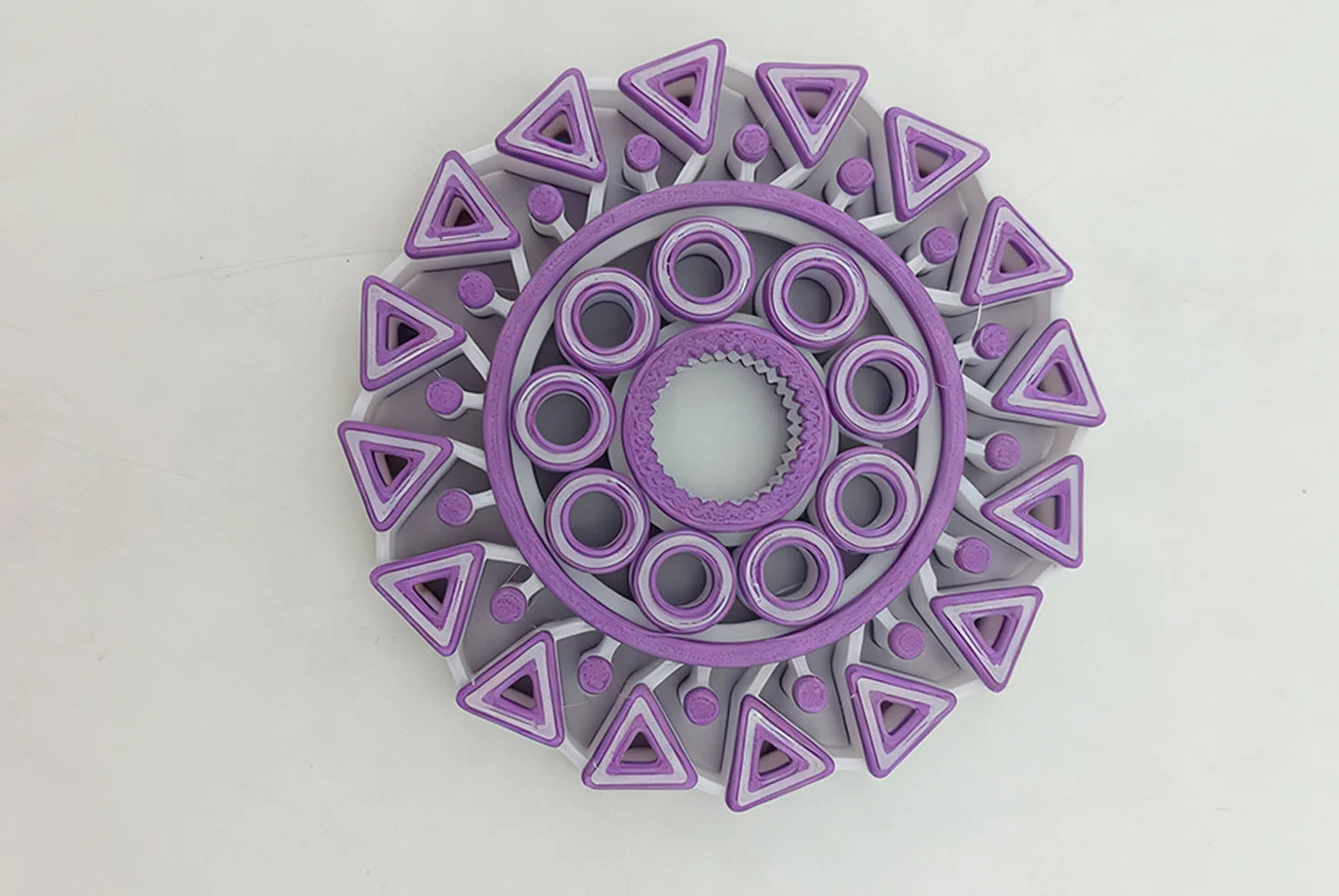 "Sharp Teeth" Stress Relief Spinning Top