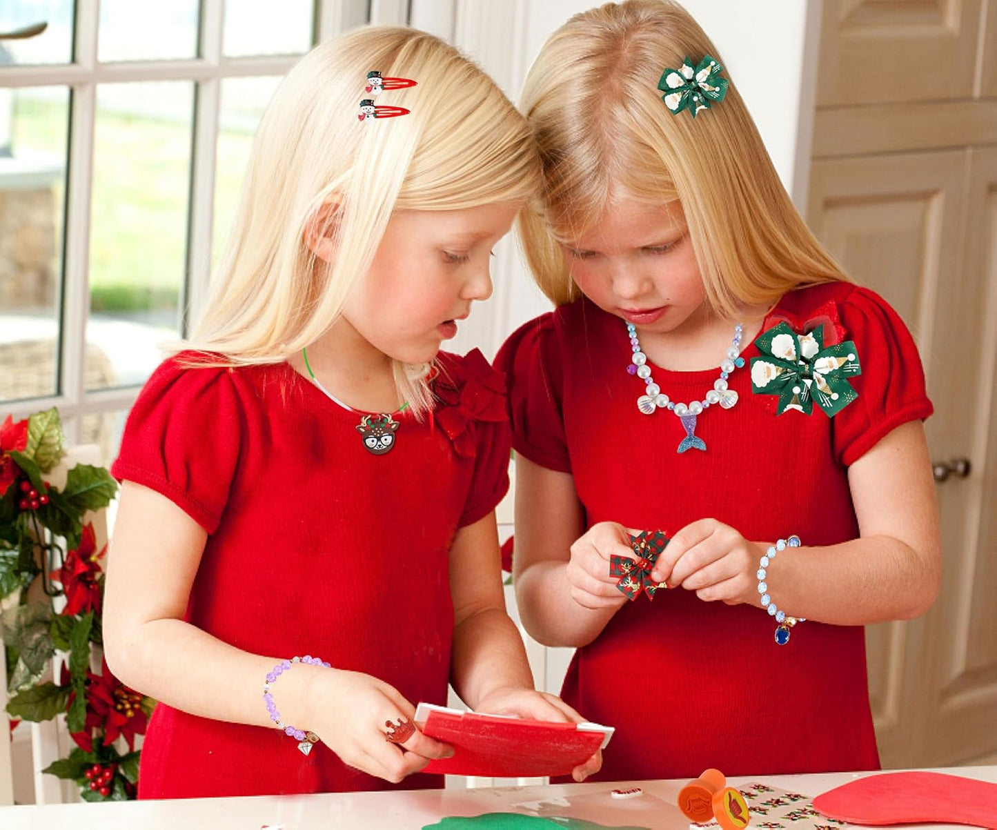 Edmirfun 2025 Toy Advent Calendar Jewellery Set, Christmas Countdown Gifts Earrings Bracelets Necklaces Rings For Girls, 24 Days Surprises For Girls Christmas Accessories Set Gift Box